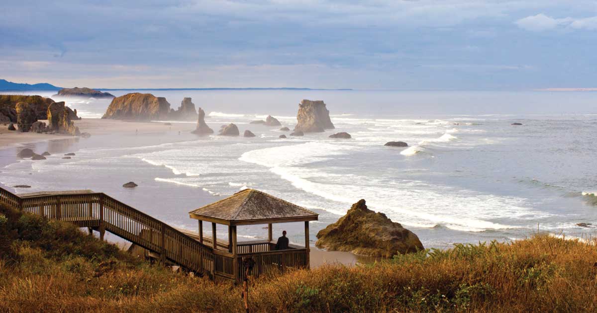 Dramatic Bandon coastline views