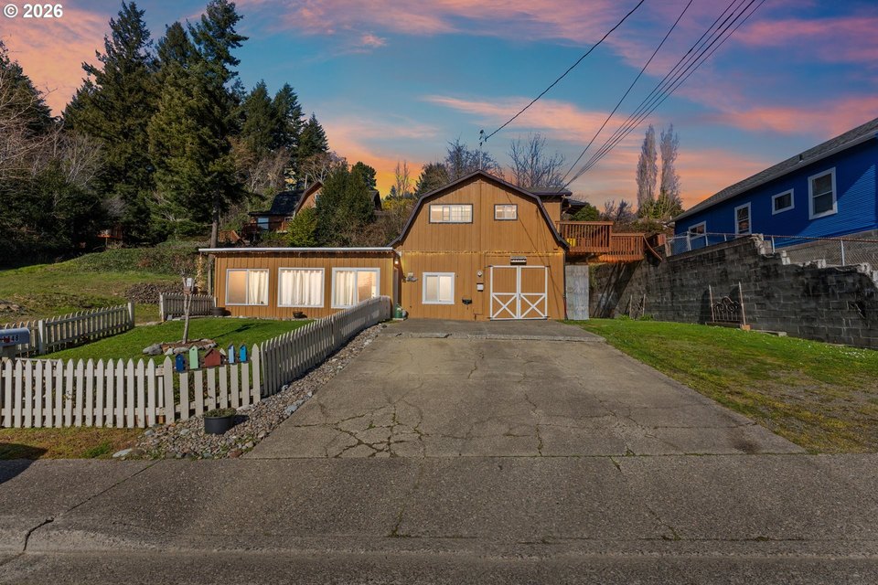 Coos Bay residential view